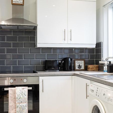 Fully Refurbished North Belfast Home 2 المظهر الخارجي الصورة