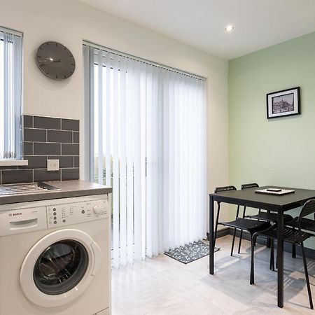 Fully Refurbished North Belfast Home 2 المظهر الخارجي الصورة