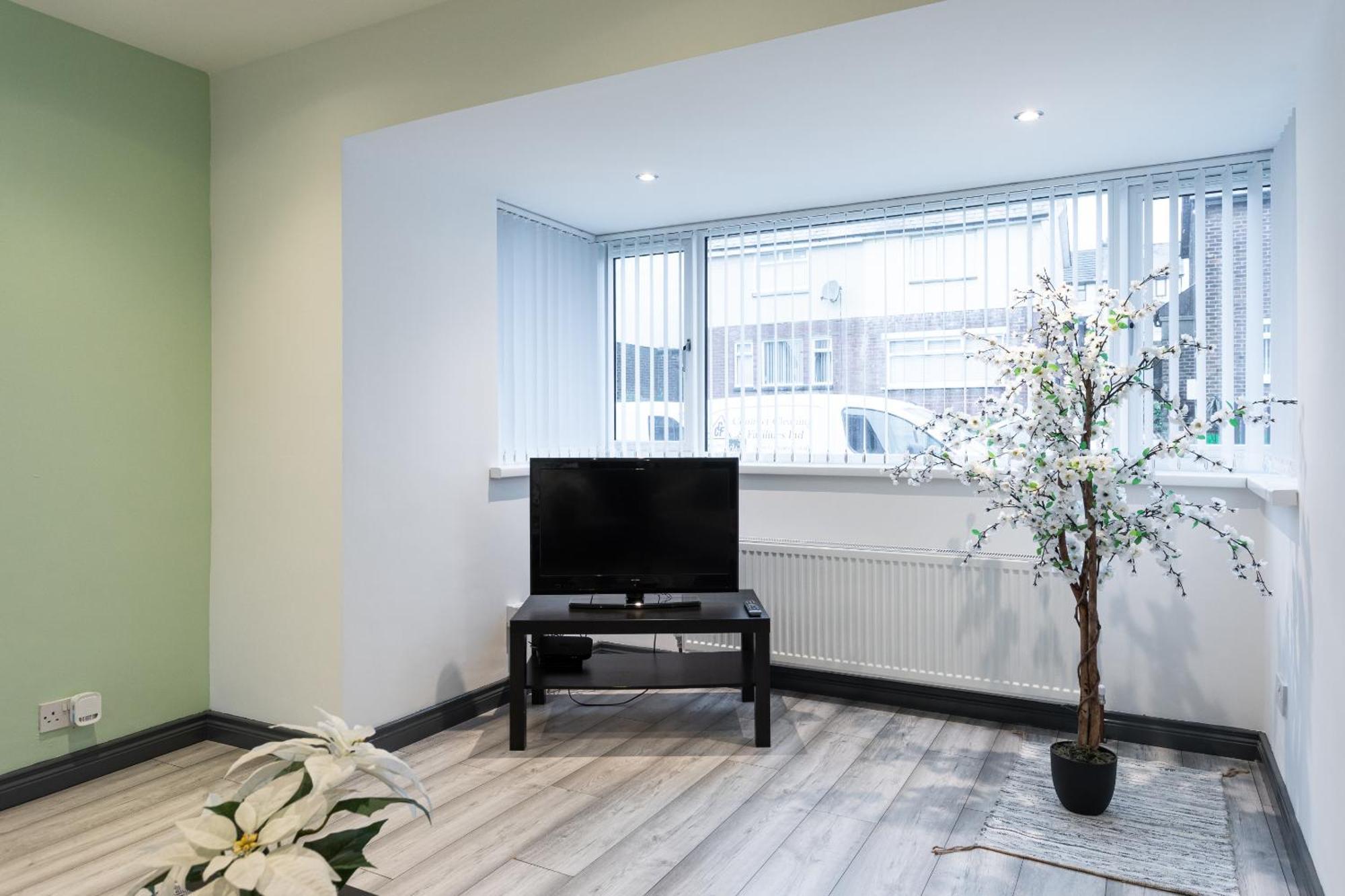 Fully Refurbished North Belfast Home 2 المظهر الخارجي الصورة